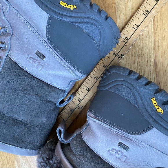 UGG Adirondack Waterproof Winter Charcoal and Gray  Lace-Up Boots - Picture 13 of 13